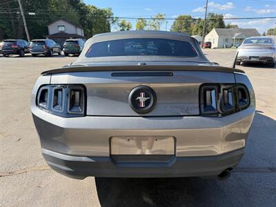 2010 Ford Mustang V6   - Photo 4 - Elkhart, IN 46514