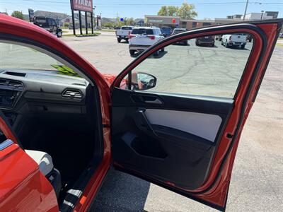 2019 Volkswagen Tiguan SE 4Motion   - Photo 18 - Elkhart, IN 46514