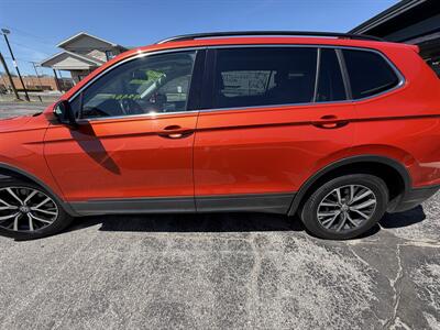 2019 Volkswagen Tiguan SE 4Motion   - Photo 3 - Elkhart, IN 46514