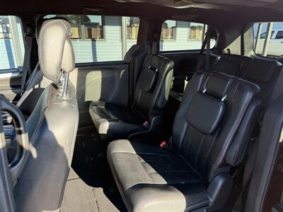 2019 Dodge Grand Caravan GT - Photo 11 - Elkhart, IN 46514