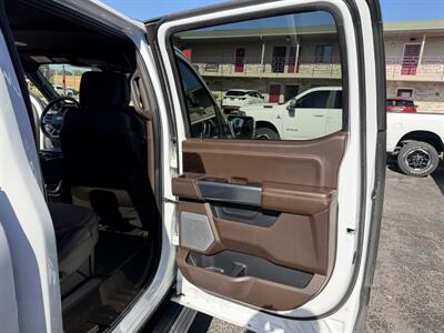 2023 Ford F-150 King Ranch - Photo 16 - Elkhart, IN 46514