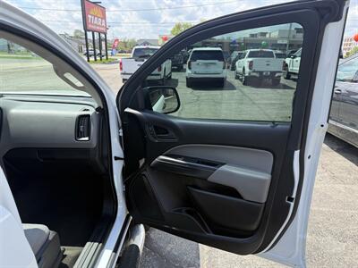 2017 Chevrolet Colorado Work Truck - Photo 17 - Elkhart, IN 46514