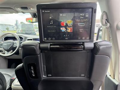 2019 Chrysler Pacifica Limited - Photo 17 - Elkhart, IN 46514