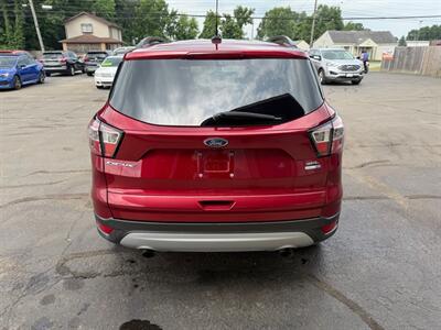 2018 Ford Escape SEL   - Photo 5 - Elkhart, IN 46514