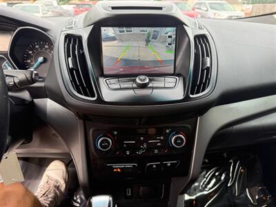 2018 Ford Escape SEL   - Photo 17 - Elkhart, IN 46514