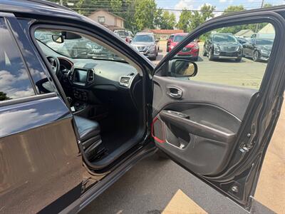 2017 Jeep Compass TRAILHAWK   - Photo 12 - Elkhart, IN 46514