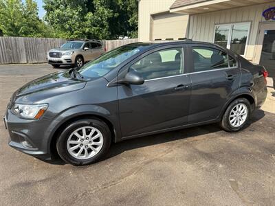 2018 Chevrolet Sonic LT   - Photo 2 - Elkhart, IN 46514