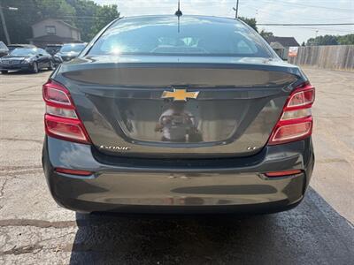 2018 Chevrolet Sonic LT   - Photo 6 - Elkhart, IN 46514