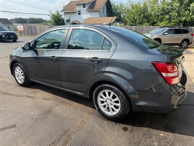 2018 Chevrolet Sonic LT   - Photo 3 - Elkhart, IN 46514
