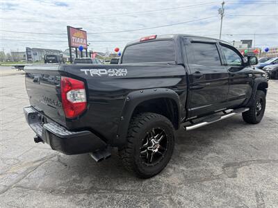 2019 Toyota Tundra SR5   - Photo 7 - Elkhart, IN 46514