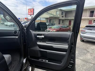 2019 Toyota Tundra SR5   - Photo 20 - Elkhart, IN 46514