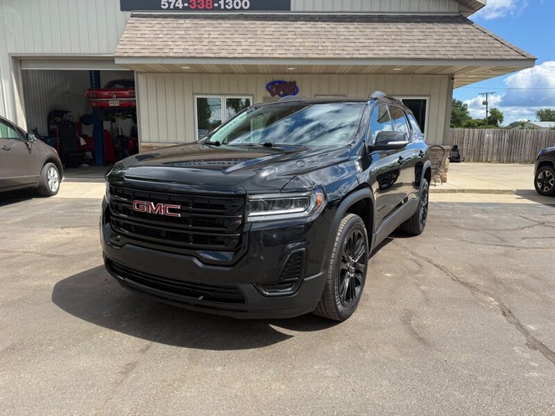 2023 GMC Acadia SLE - Photo 1 - Elkhart, IN 46514