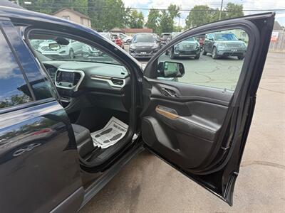 2023 GMC Acadia SLE   - Photo 10 - Elkhart, IN 46514