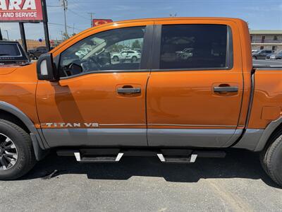 2019 Nissan Titan PRO-4X   - Photo 4 - Elkhart, IN 46514
