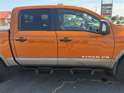 2019 Nissan Titan PRO-4X   - Photo 8 - Elkhart, IN 46514