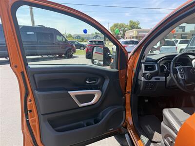 2019 Nissan Titan PRO-4X   - Photo 11 - Elkhart, IN 46514
