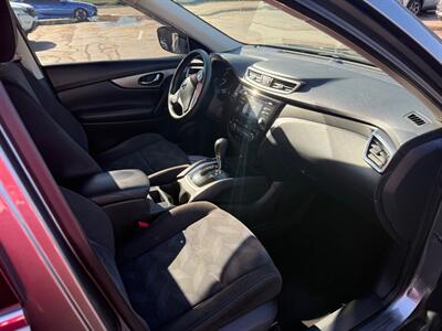 2016 Nissan Rogue S   - Photo 19 - Elkhart, IN 46514