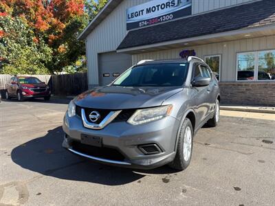 2016 Nissan Rogue S   - Photo 1 - Elkhart, IN 46514