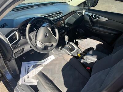 2016 Nissan Rogue S   - Photo 10 - Elkhart, IN 46514
