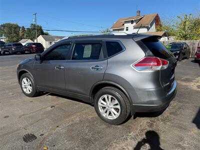 2016 Nissan Rogue S   - Photo 3 - Elkhart, IN 46514