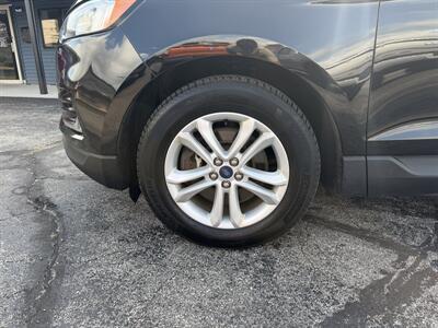 2020 Ford Edge SEL   - Photo 3 - Elkhart, IN 46514