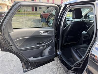 2020 Ford Edge SEL   - Photo 13 - Elkhart, IN 46514