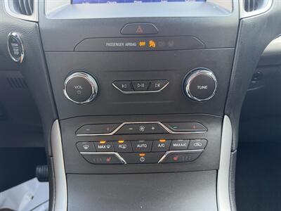 2020 Ford Edge SEL   - Photo 22 - Elkhart, IN 46514