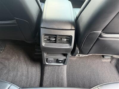 2020 Ford Edge SEL   - Photo 17 - Elkhart, IN 46514