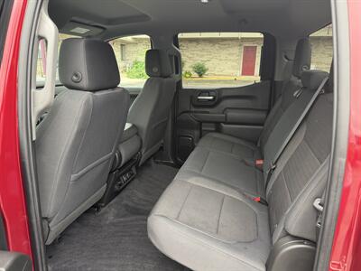 2019 Chevrolet Silverado 1500 LT - Photo 14 - Elkhart, IN 46514