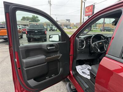 2019 Chevrolet Silverado 1500 LT - Photo 11 - Elkhart, IN 46514