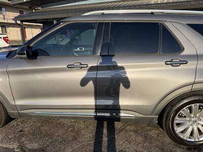 2022 Ford Explorer Limited   - Photo 4 - Elkhart, IN 46514