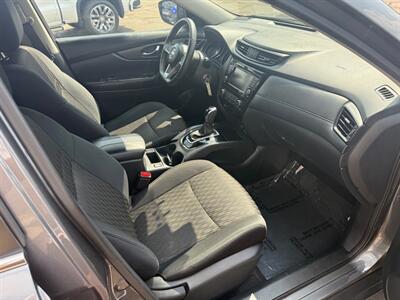 2019 Nissan Rogue S   - Photo 15 - Elkhart, IN 46514
