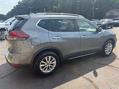 2019 Nissan Rogue S   - Photo 3 - Elkhart, IN 46514