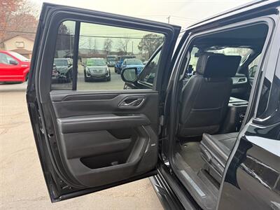2021 Chevrolet Suburban 1500 RST   - Photo 12 - Elkhart, IN 46514