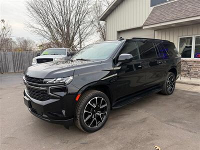 2021 Chevrolet Suburban 1500 RST   - Photo 2 - Elkhart, IN 46514