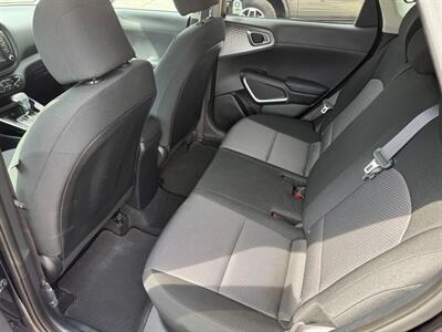 2020 Kia Soul LX   - Photo 10 - Elkhart, IN 46514