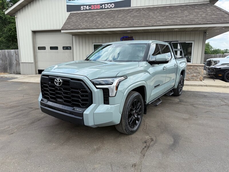 2022 Toyota Tundra CREWMAX SR - Photo 1 - Elkhart, IN 46514