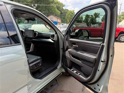 2022 Toyota Tundra CREWMAX SR   - Photo 16 - Elkhart, IN 46514