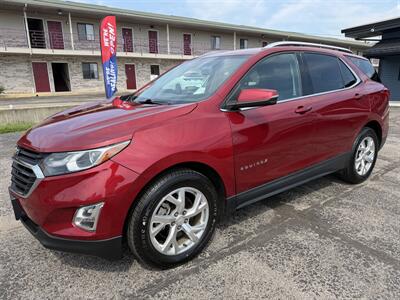 2018 Chevrolet Equinox LT   - Photo 2 - Elkhart, IN 46514