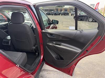 2018 Chevrolet Equinox LT   - Photo 14 - Elkhart, IN 46514