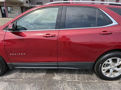 2018 Chevrolet Equinox LT   - Photo 3 - Elkhart, IN 46514