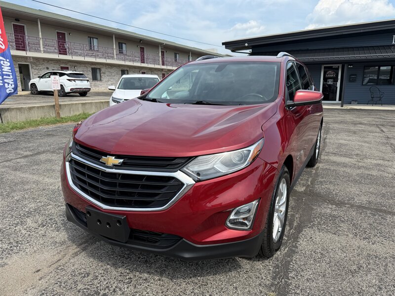 2018 Chevrolet Equinox LT   - Photo 1 - Elkhart, IN 46514
