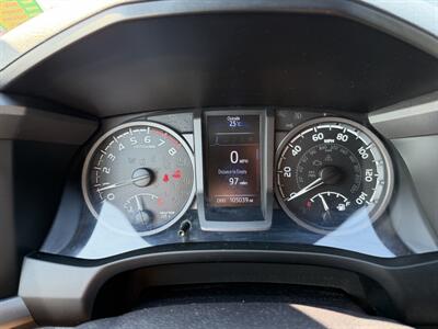 2016 Toyota Tacoma TRD Sport   - Photo 21 - Elkhart, IN 46514