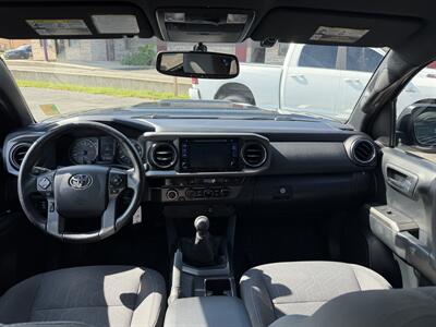 2016 Toyota Tacoma TRD Sport   - Photo 16 - Elkhart, IN 46514