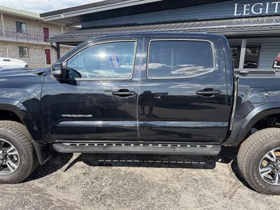2016 Toyota Tacoma TRD Sport   - Photo 4 - Elkhart, IN 46514
