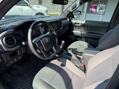 2016 Toyota Tacoma TRD Sport   - Photo 11 - Elkhart, IN 46514