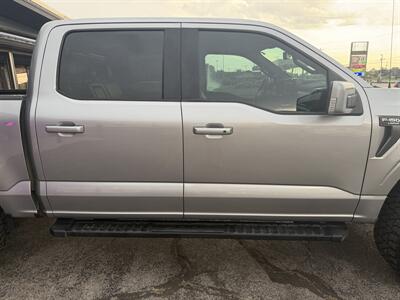 2021 Ford F-150 Lariat - Photo 7 - Elkhart, IN 46514