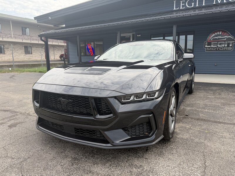 2024 Ford Mustang GT   - Photo 1 - Elkhart, IN 46514