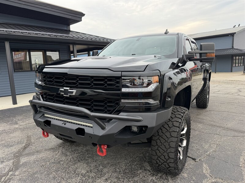 2017 Chevrolet Silverado 1500 LTZ Z71   - Photo 1 - Elkhart, IN 46514