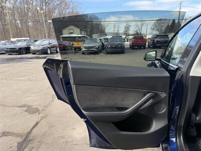 2020 Tesla Model Y Long Range - Photo 14 - Elkhart, IN 46514